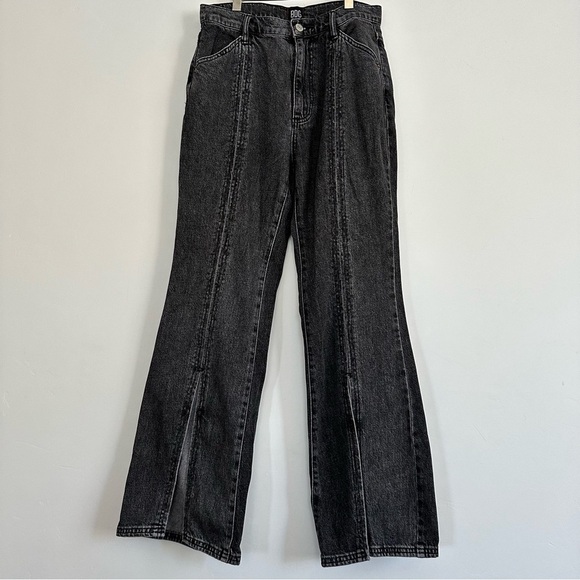 Urban Outfitters BDG High-Waisted Slit Flare Jean- Washed black Denim Size:27 - Picture 3 of 5